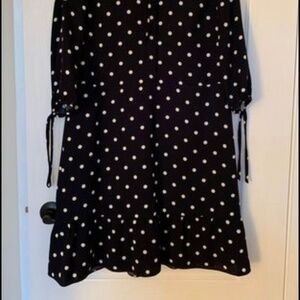 Hobbs, black and white Polka dots  dress new with a tag size 14